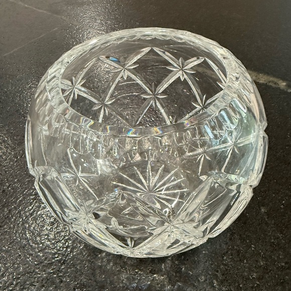 Stunning Vintage Full Lead Crystal Rose Vase ~ Crystal Bowl - Picture 2 of 13